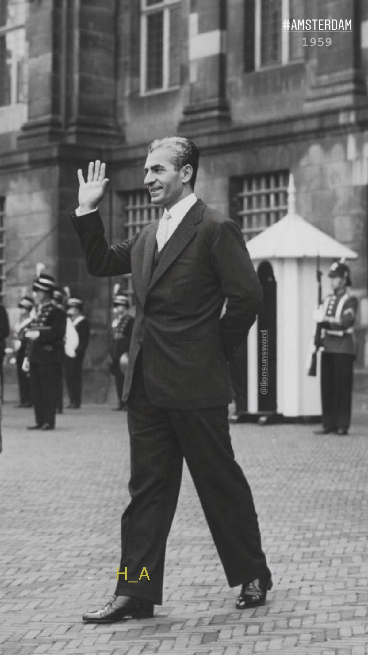 Historical photograph 17