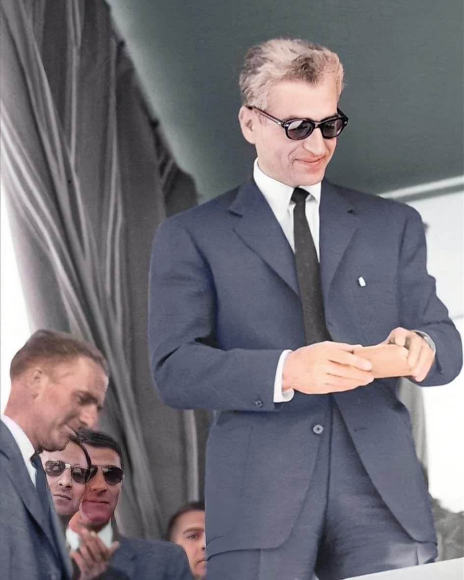 Historical photograph 136