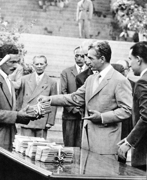 Historical photograph 39